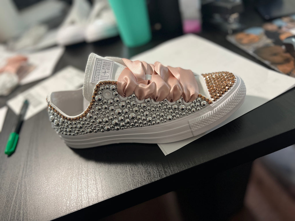 🎉Custom Pearl & Rhinestone Shoes🎉